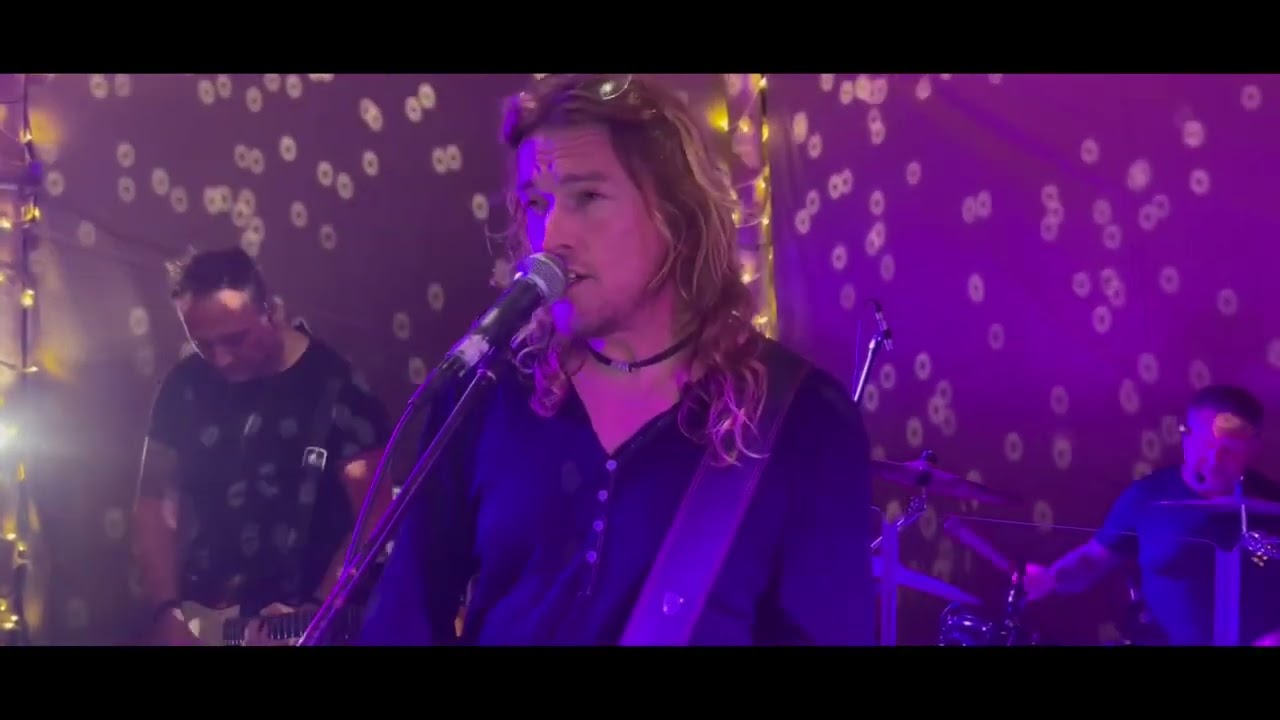 Yellow Live performed by The Dynamics | Indie Wedding Band | Rock Wedding Band, Function Band