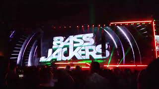 Derp - Bassjackers, MAKJ [Bassjackers Live Neon Countdown 2024]