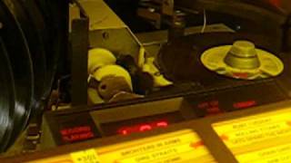 Wurlitzer 1050 Juke Box.AVI