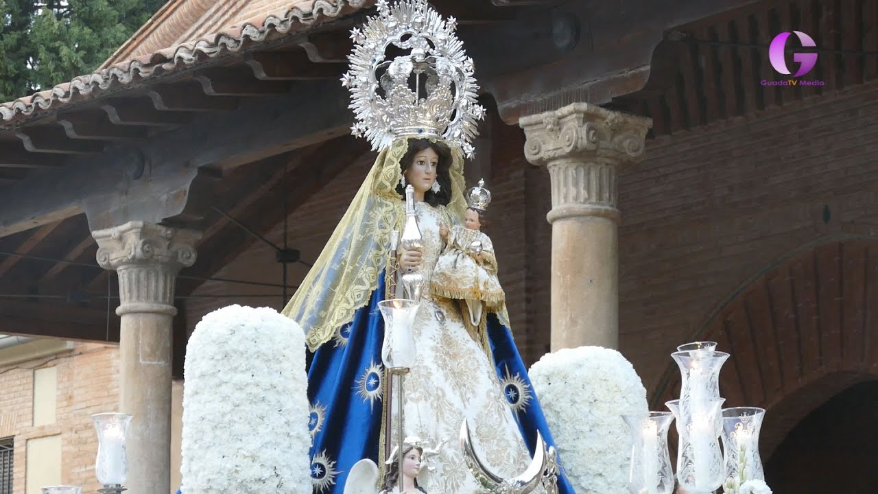 Guadalajara se volcó en las calles con la Virgen de la Antigua