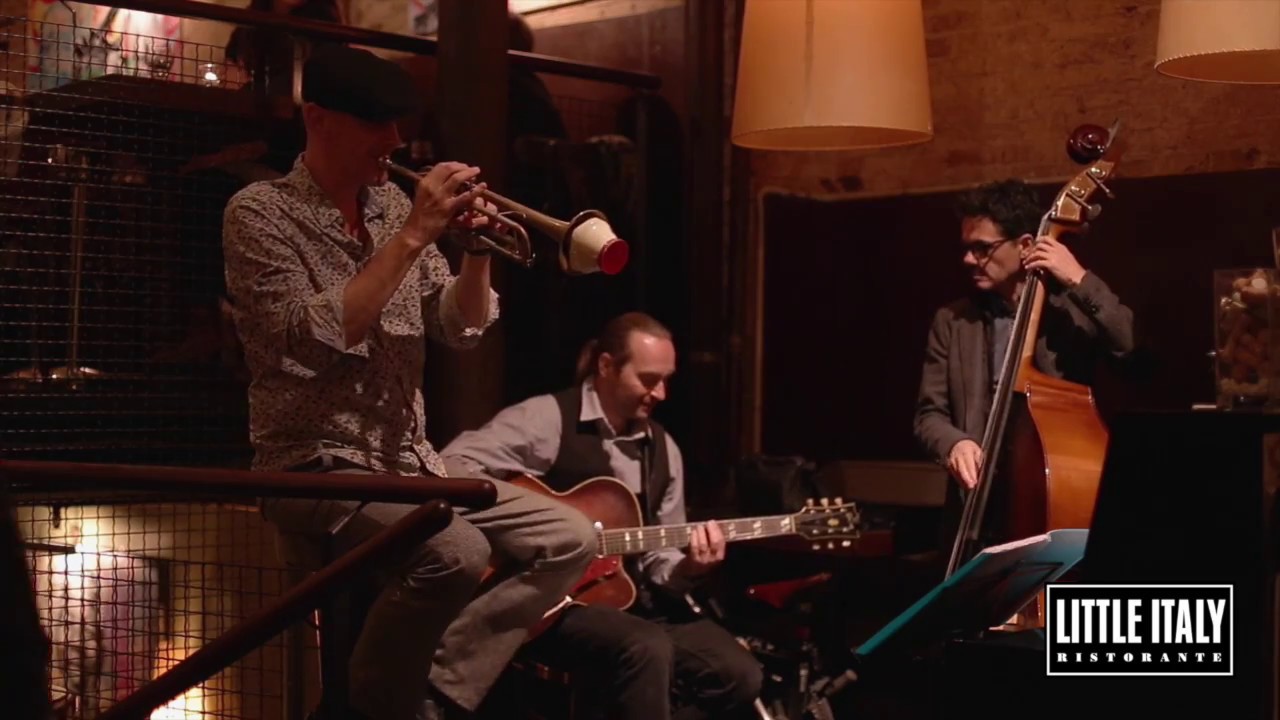 LITTLE ITALY RESTAURANT - JAY WALLIS JAZZ TRÍO - I´LL SEE YOU IN DREAMS
