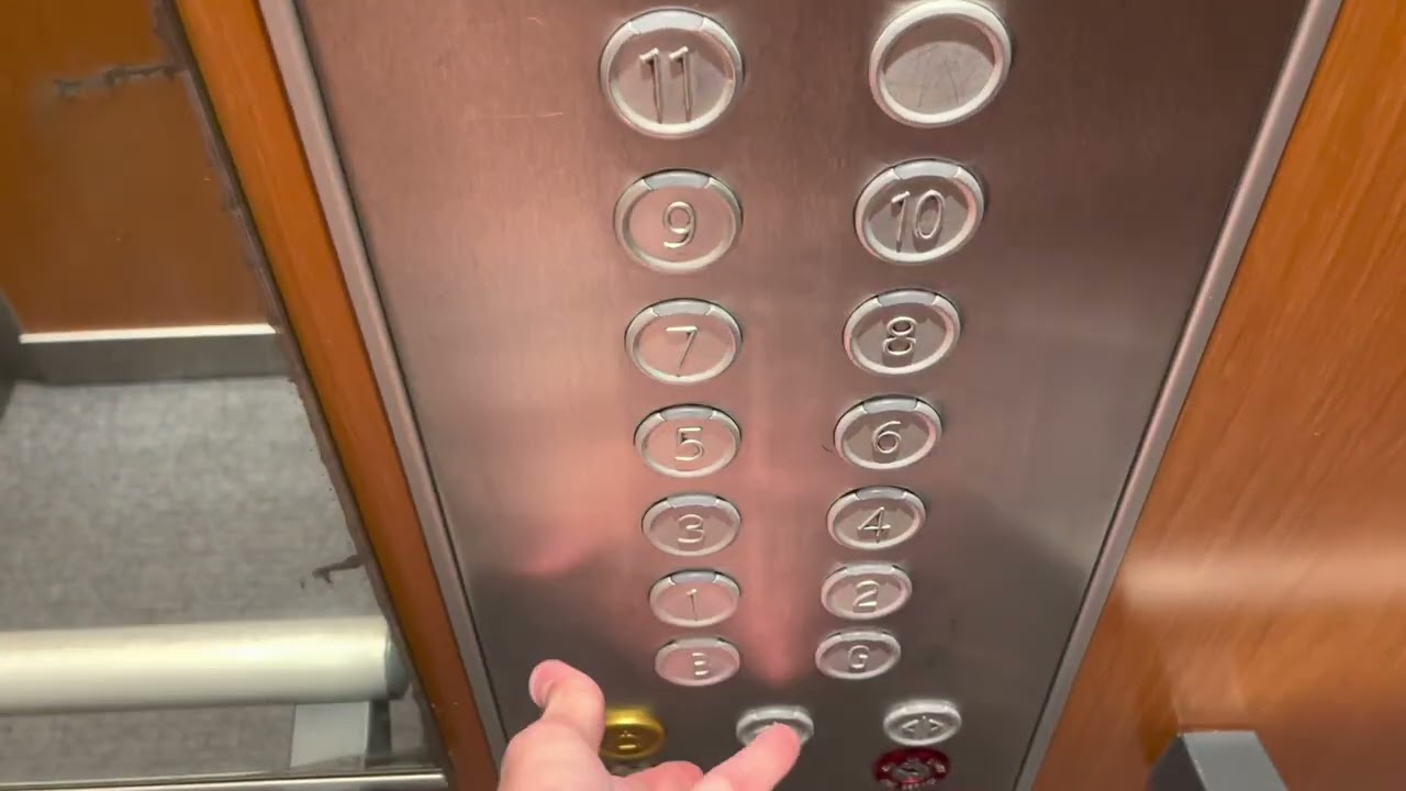 Breakfree Grand Pacific Caloundra Lift Tour!