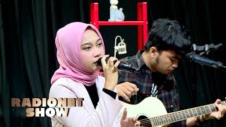 Andien Tyas - Puisi (Jikustik cover) | RADIONET SHOW