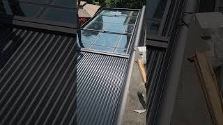 Outdoor aluminum sunshade awning for sunrooms.High-efficiency heat insulation