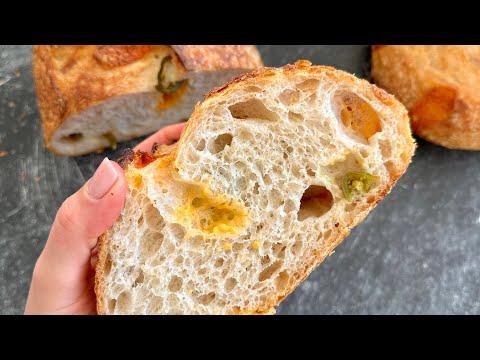 Jalapeño Cheddar Sourdough 🌶️🧀