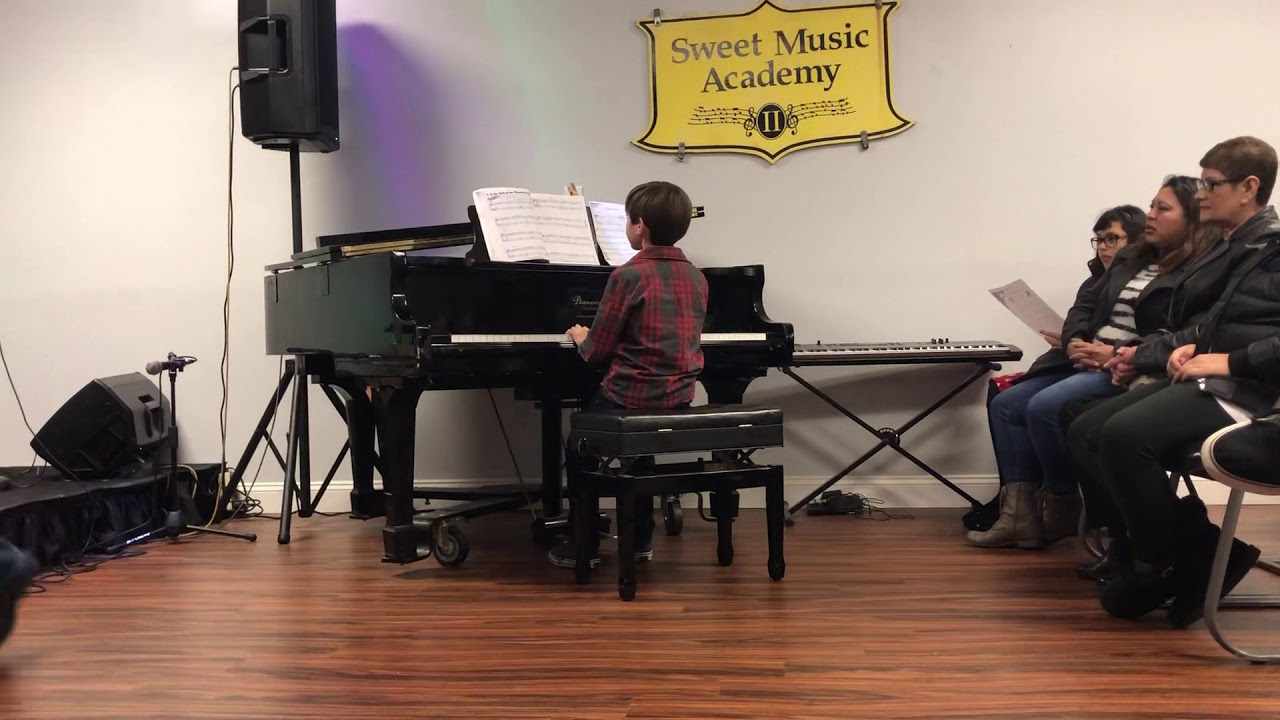 In the hall of the mountain king + Deck the Halls = deco the hall of the mountain king