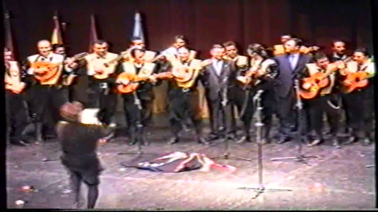 Anne Igartiburu y la Tuna de Medicina de Murcia