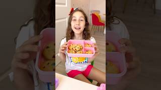 Kids learn to share cookies