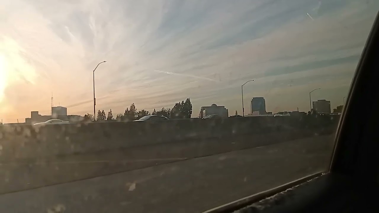 13,994: Blu Phone: HOV 2+: Jan 28: NB I-5 & Gene Autry Way