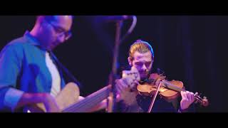 Download Lagu Mada - Ahmed Nazmi (Live) MP3 Download Lagu Mada - Ahmed Nazmi (Live) MP3