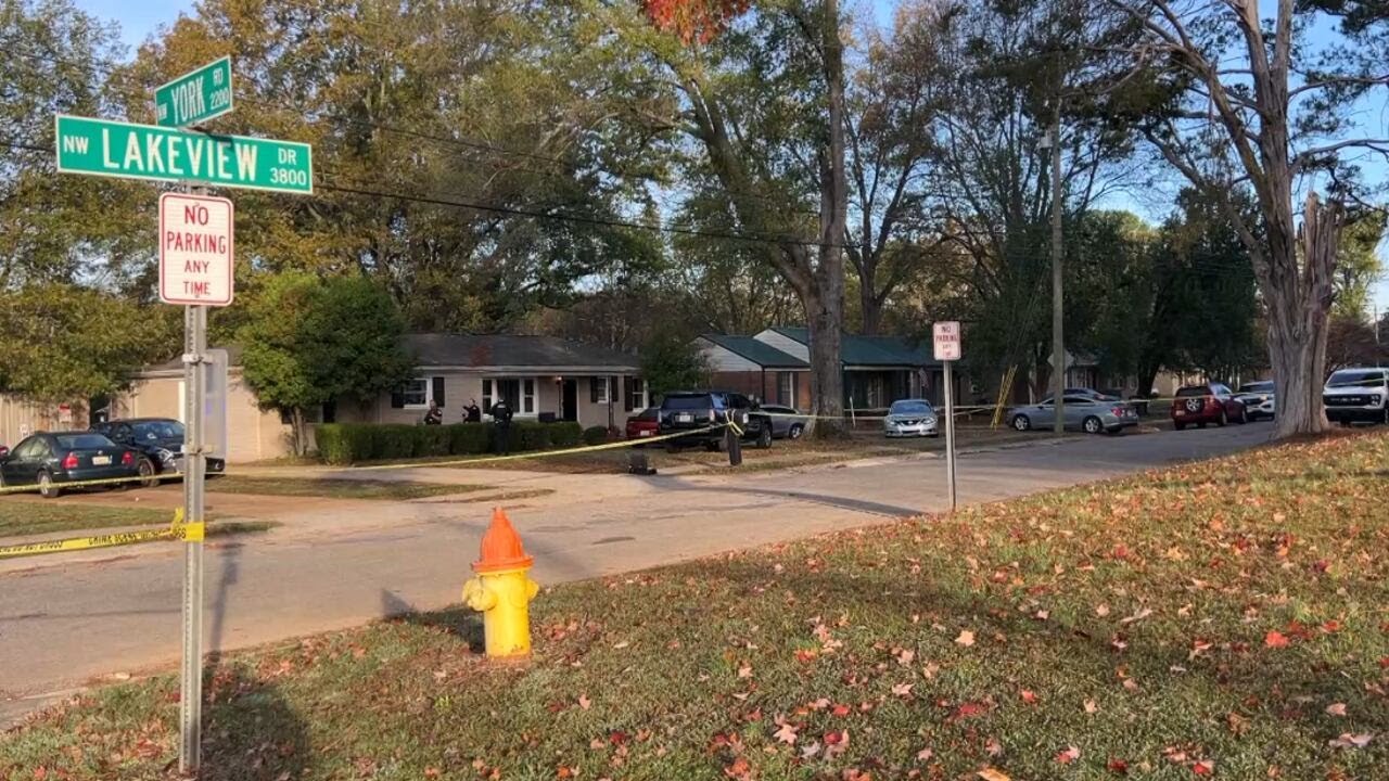 One dead following Huntsville shooting - YouTube
