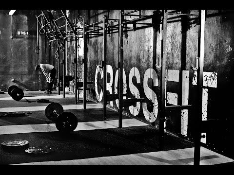 Vídeo: Prós E Contras Do CrossFit