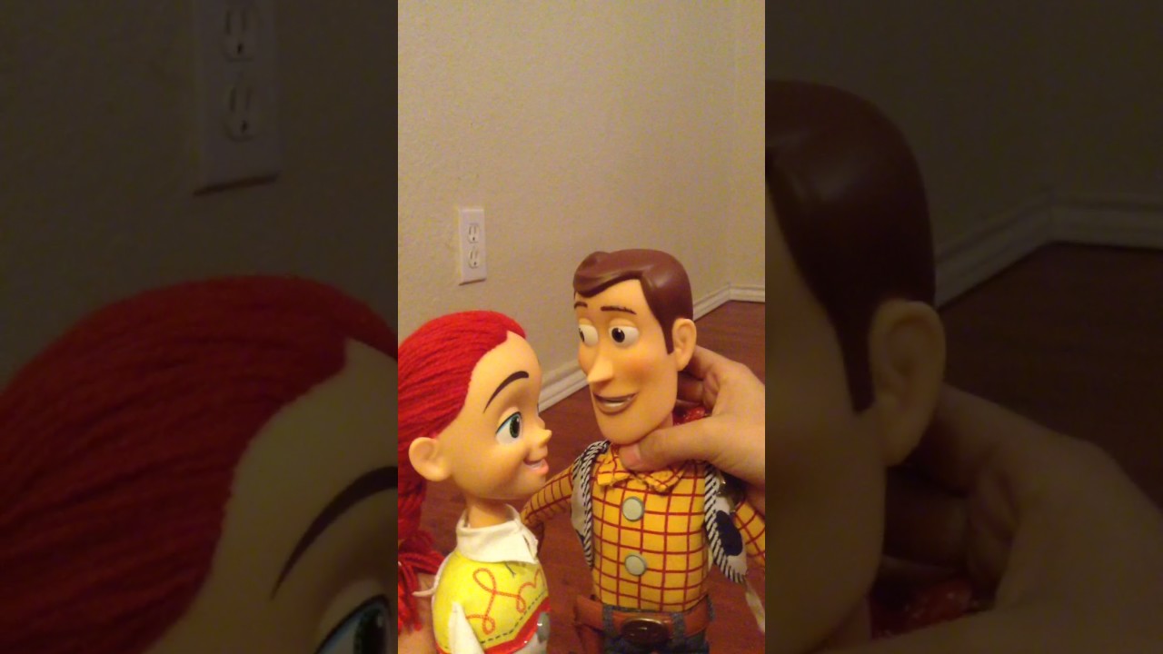 Toy Story 4;Woody beats Jessie - YouTube