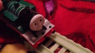 Tomy Plarail Green Thomas Pulling 12 Heavy Loads Of Freight Cars