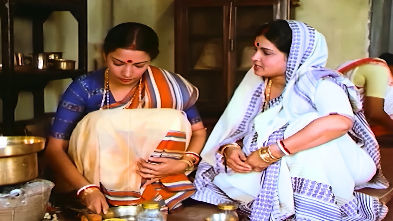 बड़े भैया को वो गाली देता है और चाची को जो मन मे आये सुनाता है -  Apne Paraye (1980) - Movie Scene