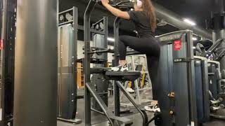 Glute pushdown - assisted pull-up machine