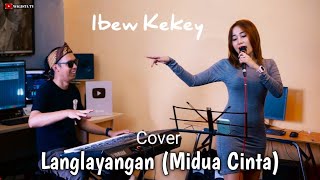 Midua Cinta(Langlayangan)//Ibew kekey Ft Wagista TV Cover Live Electone