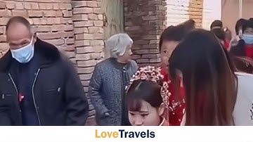 Con trai lành lặn cưới vợ bị liệt nửa người, thái độ của mẹ chồng gây xúc động