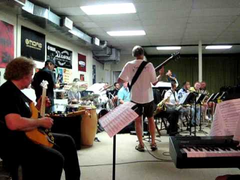 Police De La Jazz 6-22-10 featuring Michael Swan o...