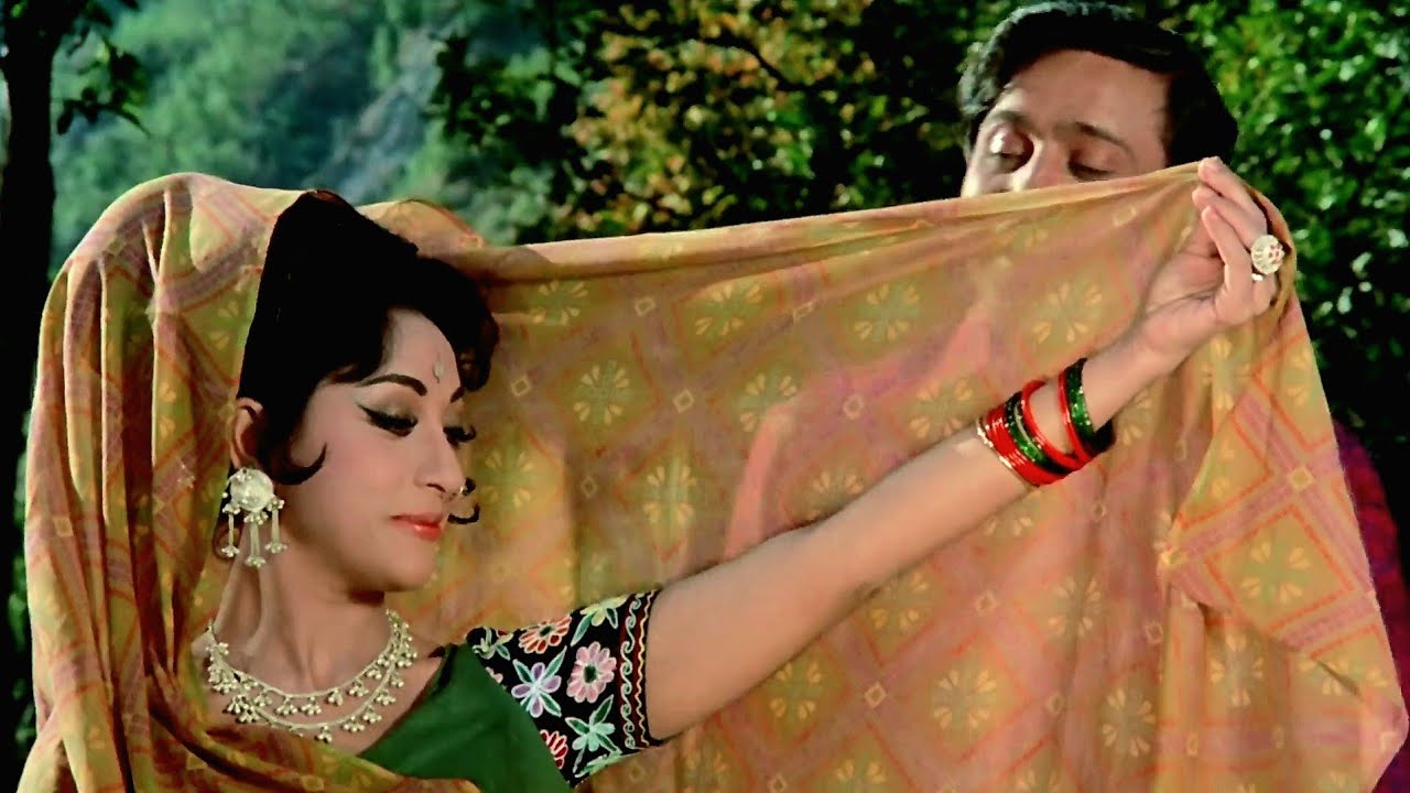 Meri Tamannaon ki Holi Ayee Re 1970Full HD Video Song Balraj Sahni Mala Sinha