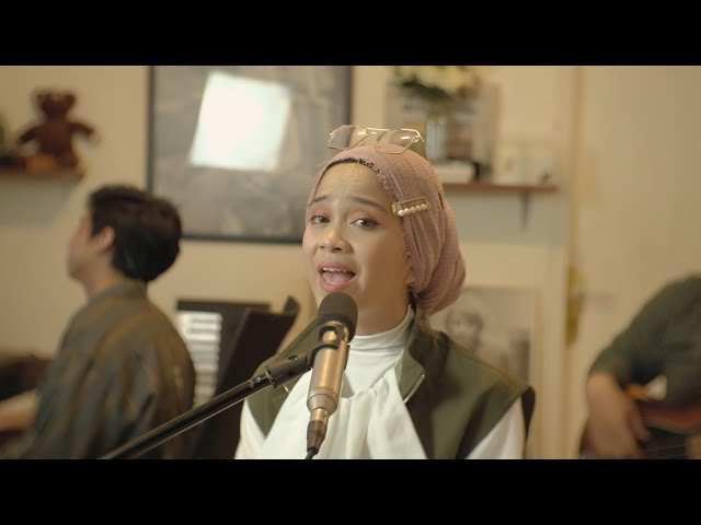See You On Wednesday |  Agseisa - When I Look At You (Miley Cyrus Cover) Live Session class=