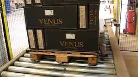 Pallet centering device - Movitec Wrapping Systems