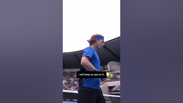 Fans display Ukranian flag in front of Russian player Rublev #shorts