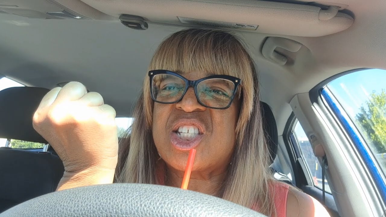 🍅FIRST TIME TRYING Sonic!  Snickers Shake and Bacon Peppercorn Ranch grilled Cheeseburger