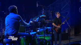 The Black Keys - It Ain&#39;t Over (Live  on The Kelly Clarkson Show 2022)