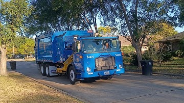 Brand new autocar heil durapack python 54425 on trash