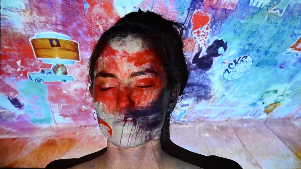 FRiiiTZ feat. voolloov - Schmhertz (Official Video)