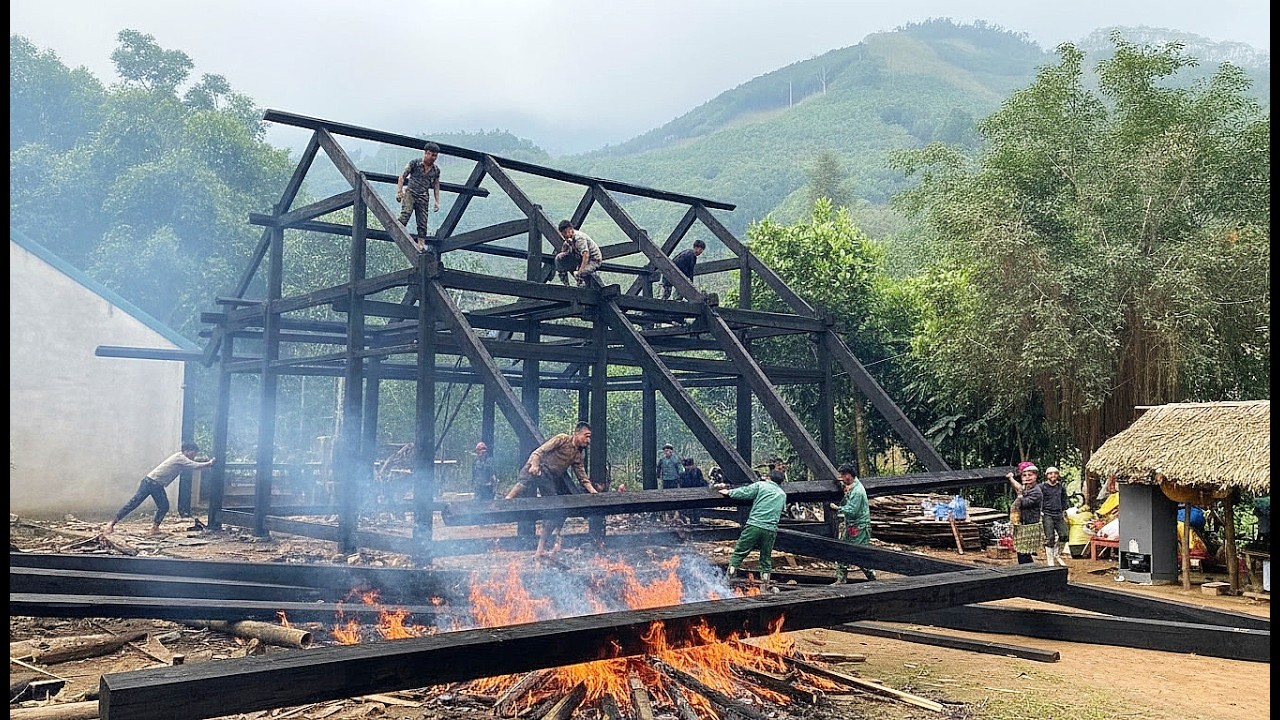 Moving a Complete Wooden House For The First Time – The Whole Team Was Breathless ! | How to - DIY