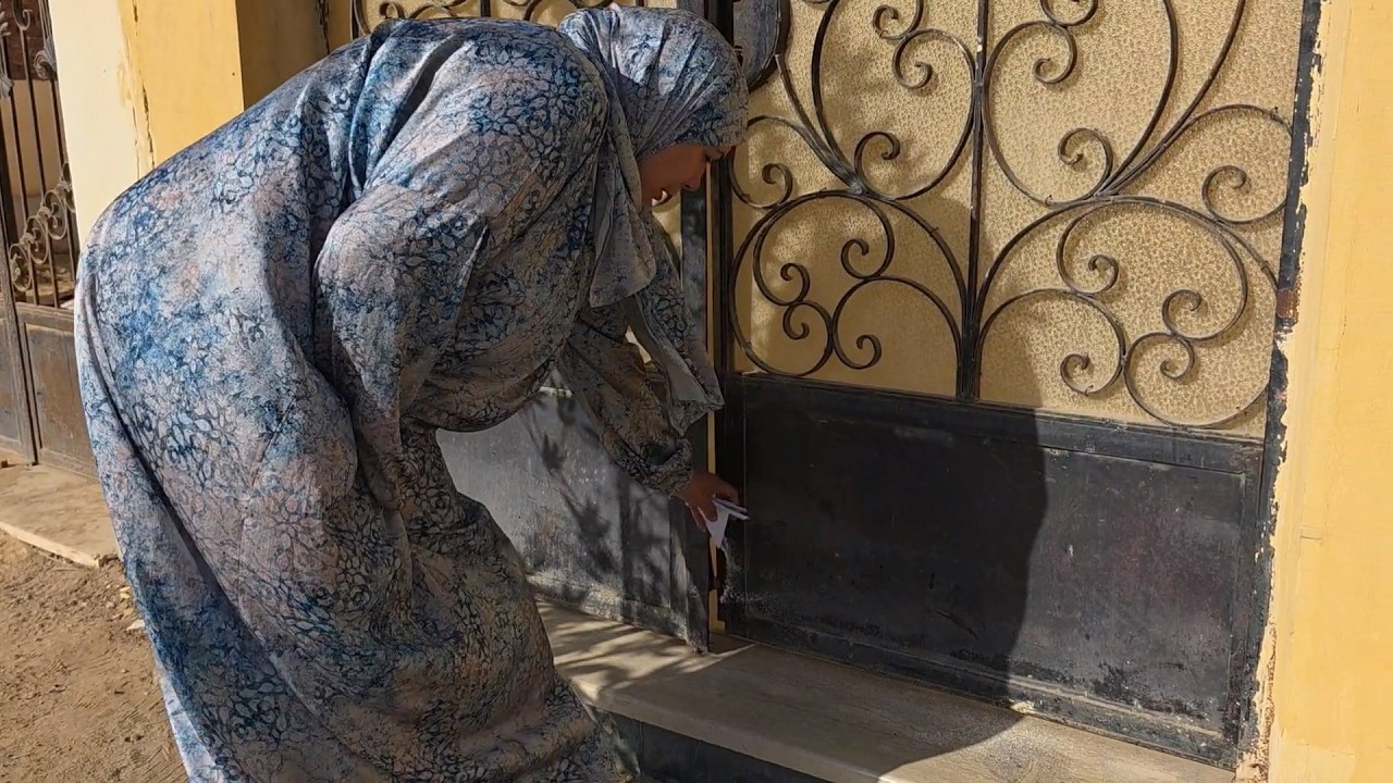 بتعمل سحر لجارها المليونير عشان يتجوزها وبعد ما اتجوزته شوفوا حصلها اى !