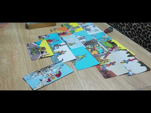 ¿Ha pensado en tí,  te extraña? Tarot interactivo 