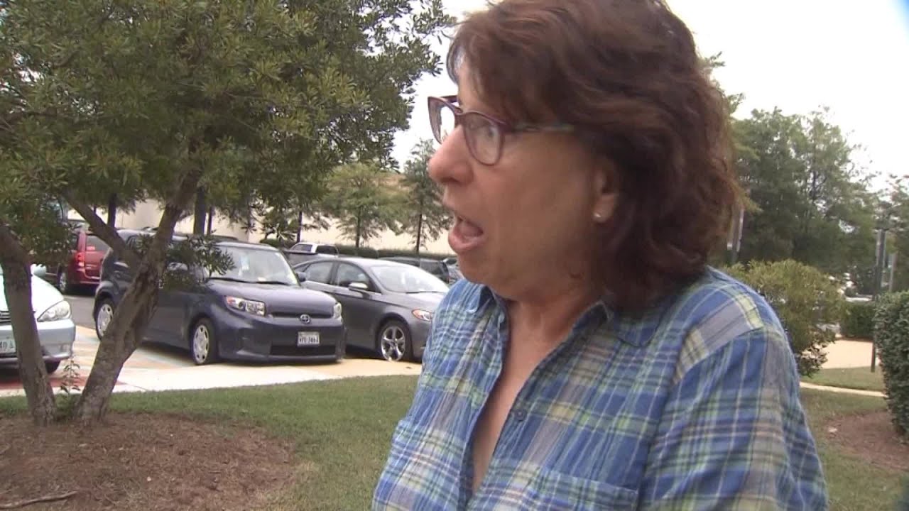 Regal Movie Theaters Begin BagSearch Policy YouTube