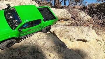 Element Enduro Knightrunner - No Body Posts on Rough Terrain 1/10 RC