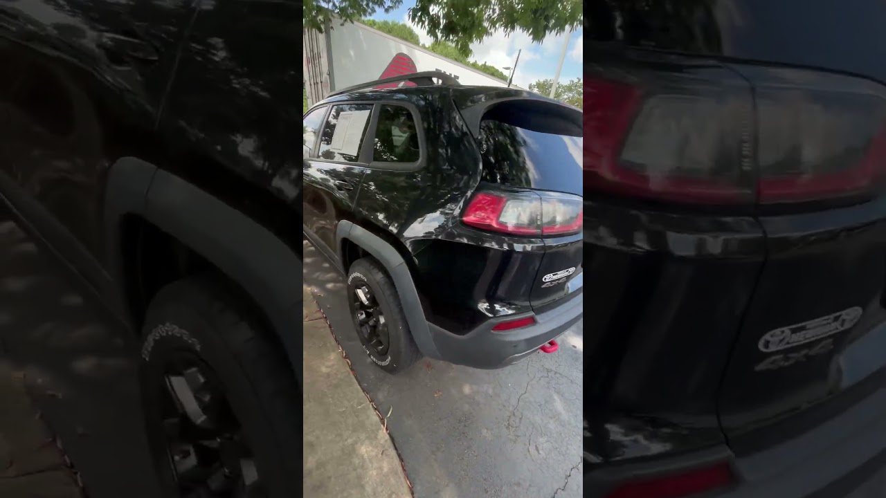 2019 JEEP CHEROKEE TRAILHAWK 4WD