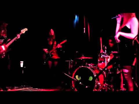 LUA Live at Lestats on May 12th, 2011. New Song an...