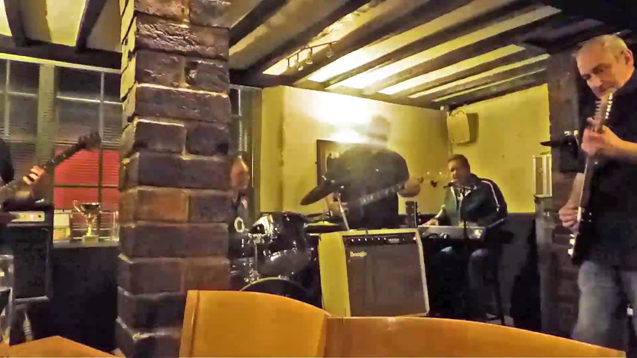 The Electric Jam (Oxford) Messin The Blues YouTube