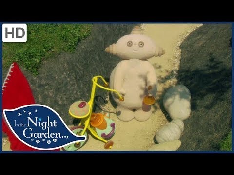 Iglepiggle's Blanket In Makka Pakka's Ditch! | In The Night Garden | Wildbrain - Preschool