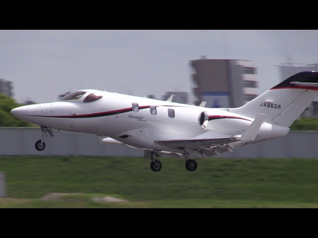 26/04/25 大阪国際空港（伊丹空港） パイオニアエース航空 HA-420