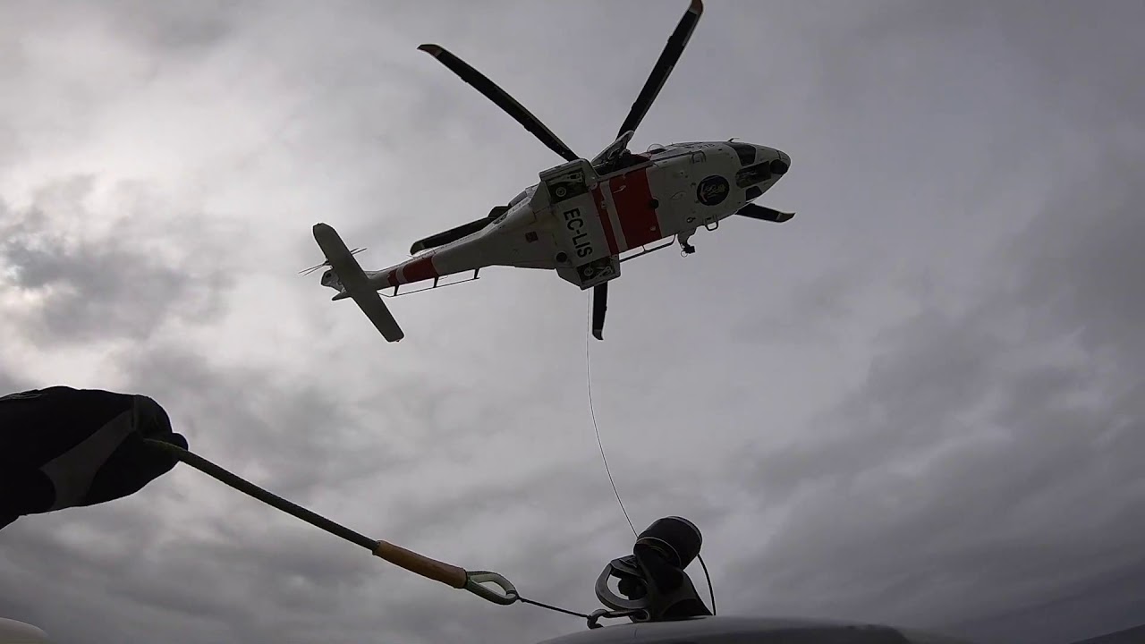 Salvamento Marítimo. Evacuación médica Helimer 215.