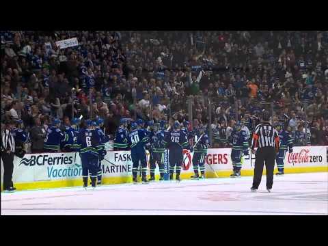 Canucks Vs Wild - Mason Raymond 4-0 Goal - 04.07.1...