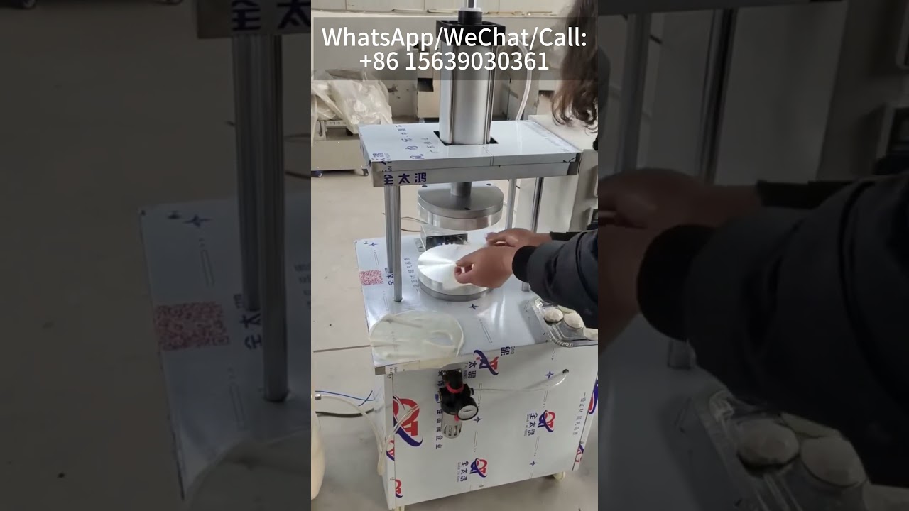 One worker operate flat bread making machine dough sheet press tortilla roti maker pressing machine