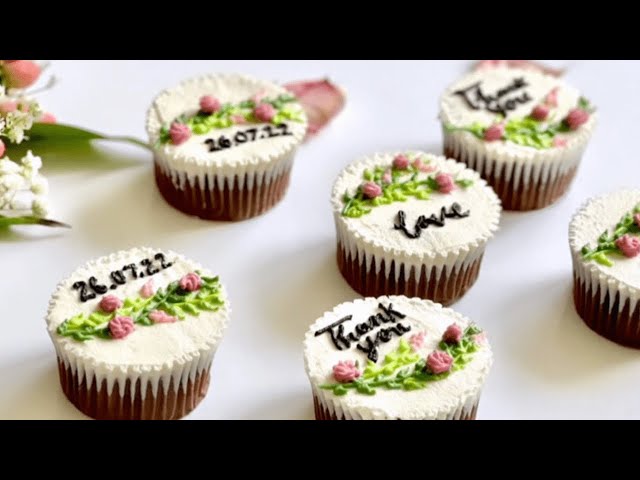 You Need To Try Decorating Cupcakes Like This (New Method!) - ZIBAKERIZ class=