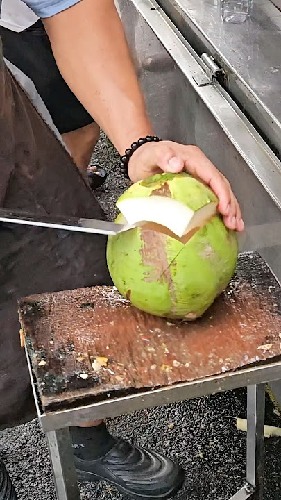 Dangerous Coconut Cutting Skills
