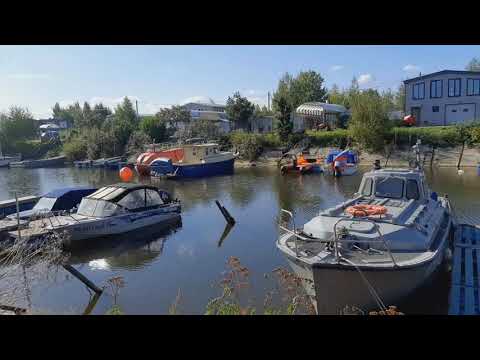 Катер 'Бычок'. Осенний
