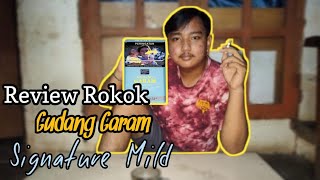 Download lagu REVIEW : Gudang Garam Signature Mild? Gimana sih rasa versi mildnya?