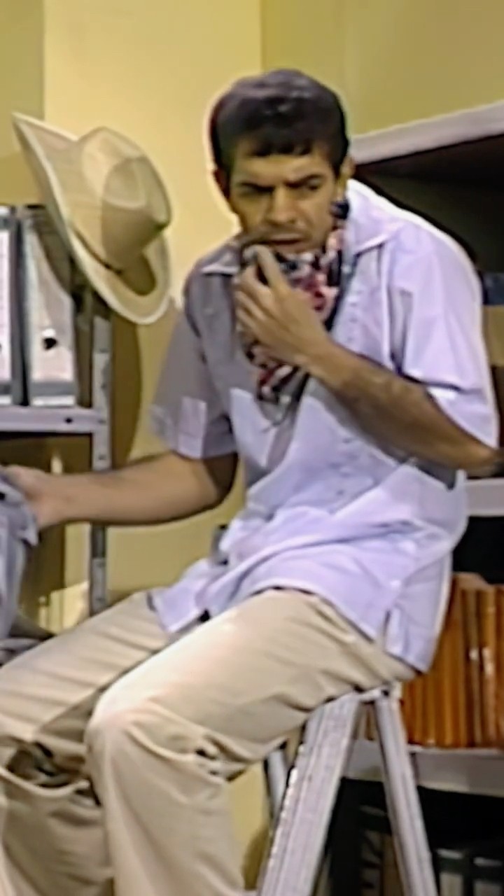 ¡No te quejes, Crispín! ? #DeFrenteAlSol #EugenioDerbez #shorts #tln