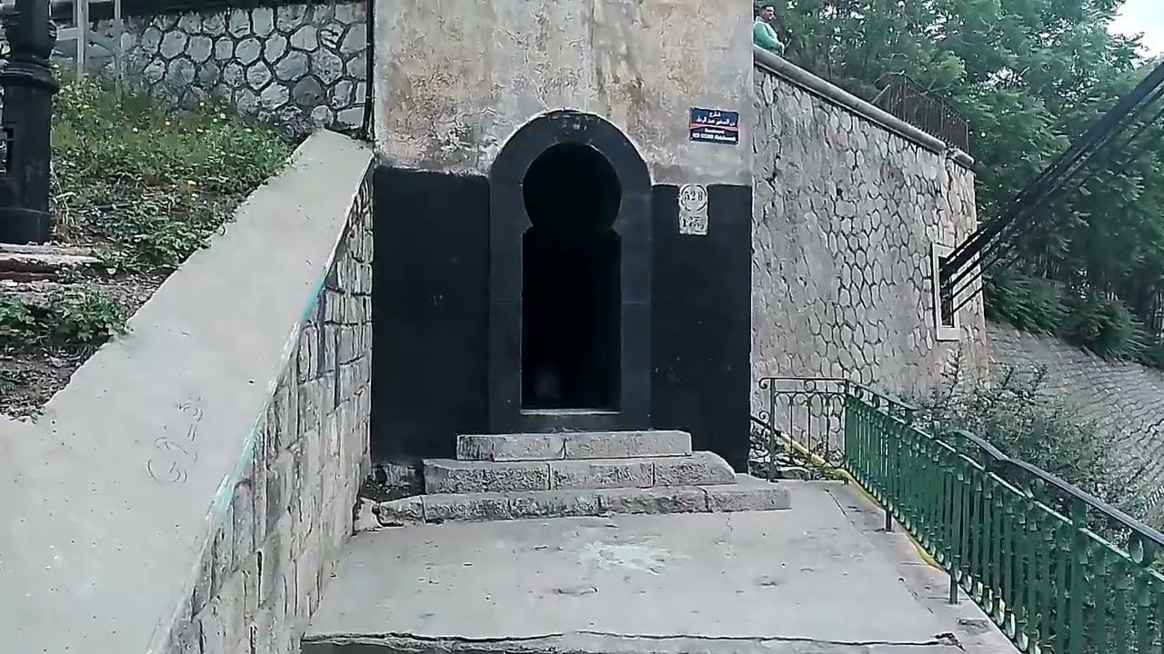 لأول مرة دخلت مغارة ضريح سيدي مسيد بقسنطينة